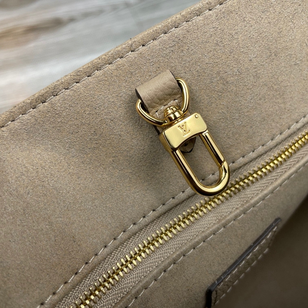 ルイヴィトンバッグ素材ディテール